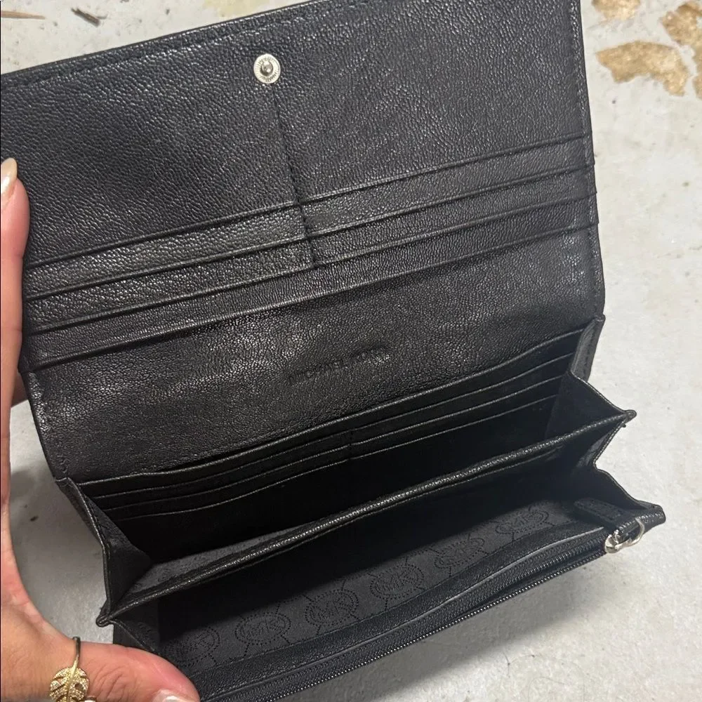 Michael Kors elegant black